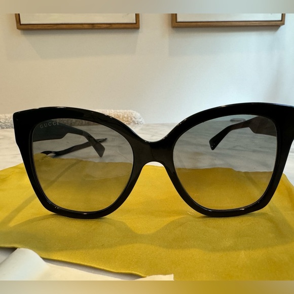 Gucci Square Acetate Sunglasses- Black - Picture 3 of 10